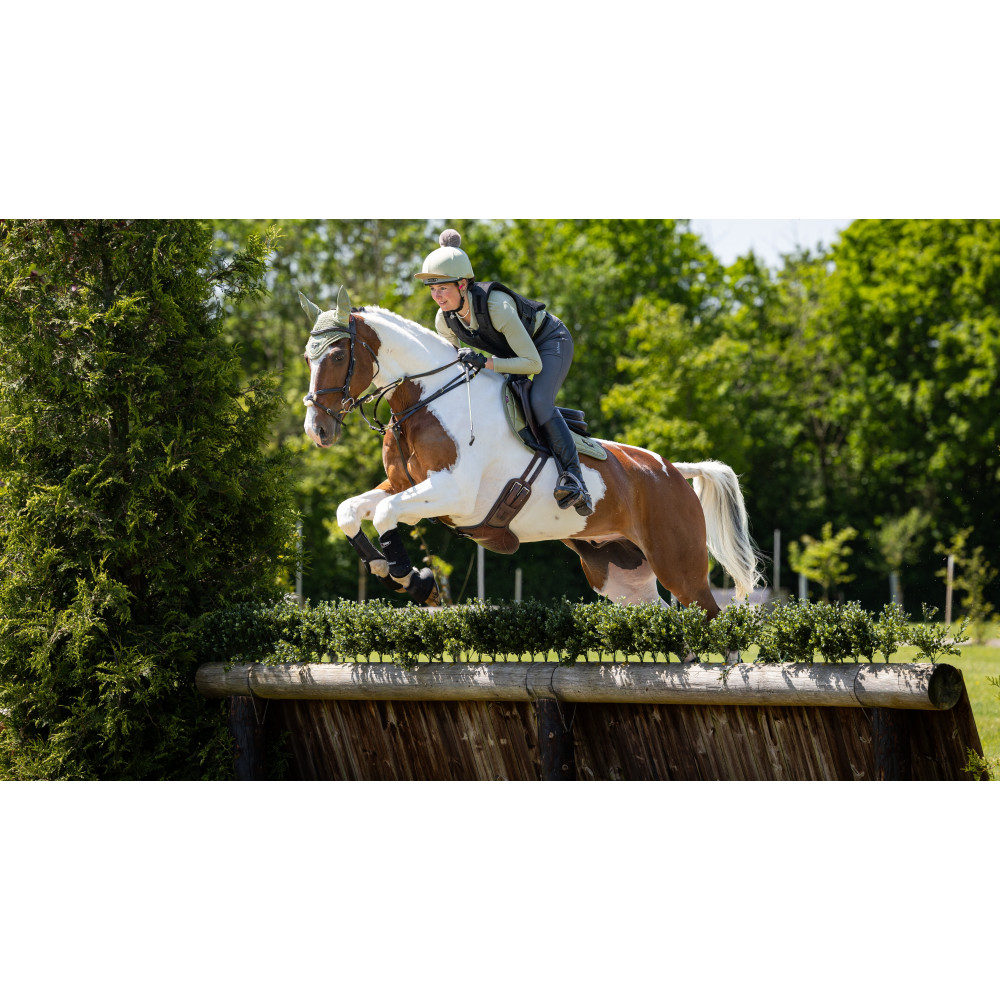 Tapis De Selle LeMieux Loire Classic - Satin Matelassé, Doublure Bambou, Protection Sangle, Pour équitation