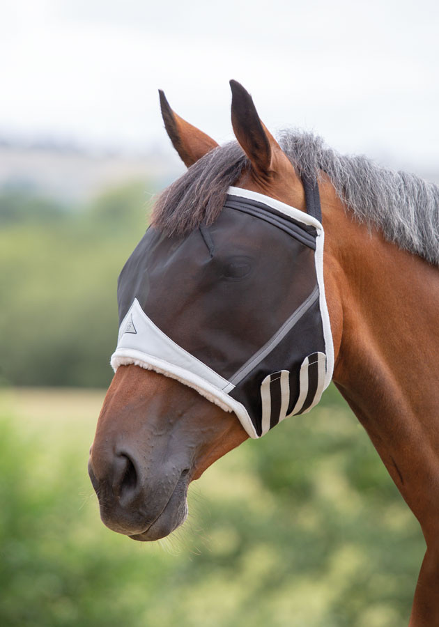 Masque anti mouches sans oreilles Shires FlyGuard Pro Noir