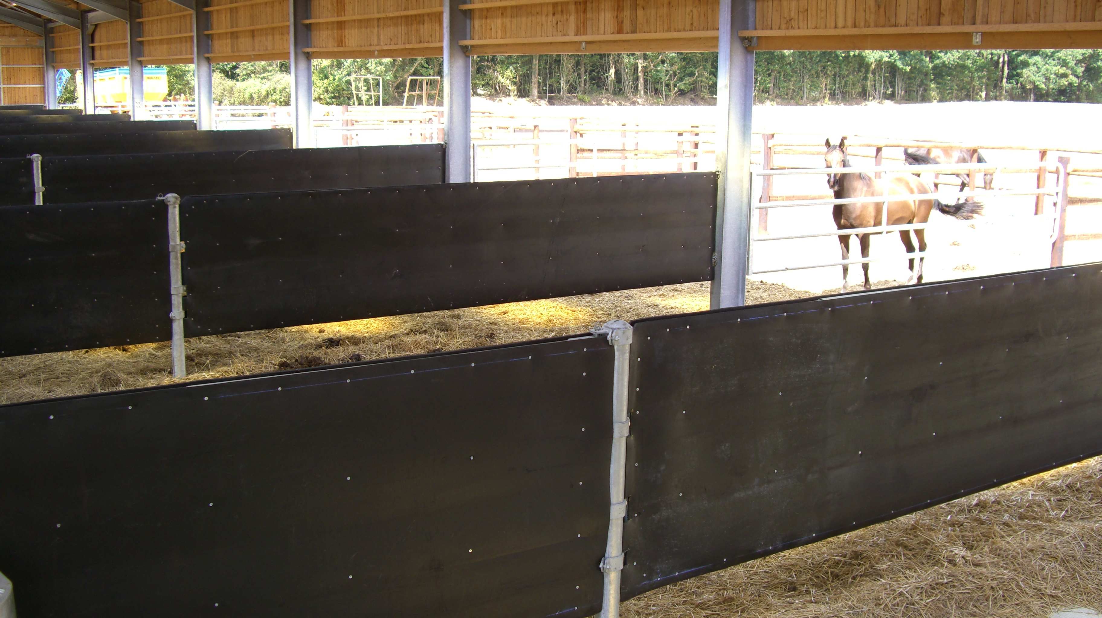 Caoutchouc MC 3000 - Soubassement pour box Caoutchouc MC 3000 - Soubassement pour box