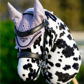 Bonnet hobby horse