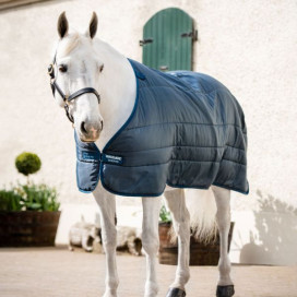Sous couverture cheval