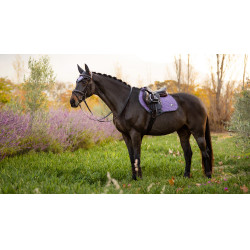 Tapis de selle LeMieux Earth Close Contact Chardon Violet Tapis de selle LeMieux Earth Close Contact Chardon Violet