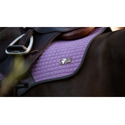Tapis de selle LeMieux Earth Close Contact Chardon Violet Tapis de selle LeMieux Earth Close Contact Chardon Violet