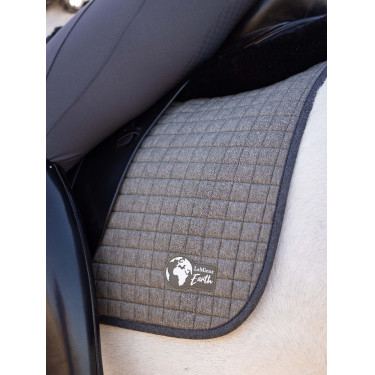 Tapis de selle LeMieux Earth Dressage Square Tapis de selle LeMieux Earth Dressage Square