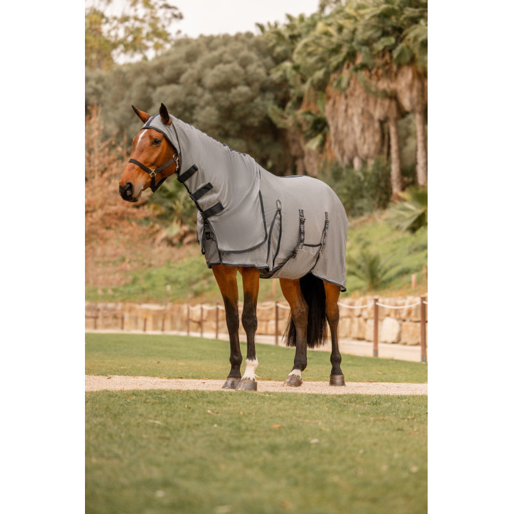 Couverture anti-mouches Horze Paso Fino avec couvre-cou et protection UV Couverture anti-mouches Horze Paso Fino avec couvre-cou et protection UV
