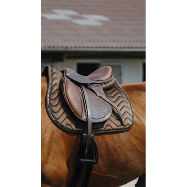 Tapis de selle Equithème Glossy Marron Tapis de selle Equithème Glossy Marron
