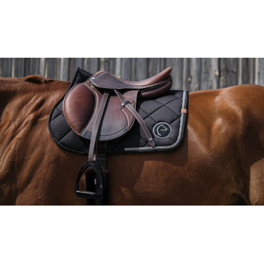 Tapis de selle Equithème Badge 2.0 Tapis de selle Equithème Badge 2.0
