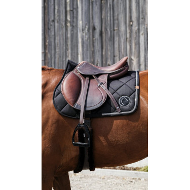 Tapis de selle Equithème Badge 2.0 Tapis de selle Equithème Badge 2.0