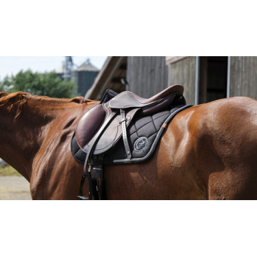 Tapis de selle Equithème Badge 2.0 Tapis de selle Equithème Badge 2.0
