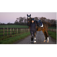 Tapis LeMieux Reflective Suede Dressage Square Bleu marine Tapis LeMieux Reflective Suede Dressage Square Bleu marine