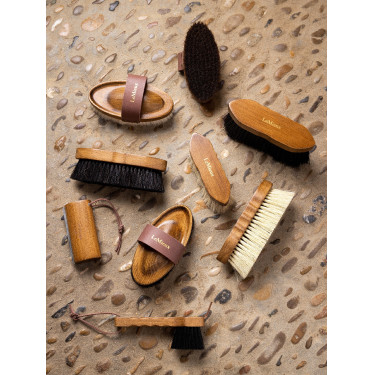 Brosse douce Artisan LeMieux en poils de chèvre Brosse douce Artisan LeMieux en poils de chèvre