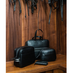 Trousse de toilette KLfawn Kingsland avec logo en relief Noir Trousse de toilette KLfawn Kingsland avec logo en relief Noir