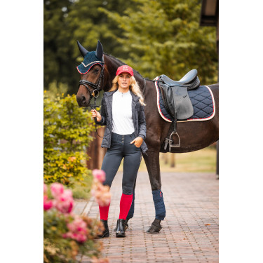 Tapis de selle de dressage B Vertigo Amory avec monogramme brodé Tapis de selle de dressage B Vertigo Amory avec monogramme brodé