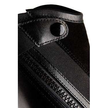 Mini-chaps Horze Wicklow avec perforations fleuries Noir Mini-chaps Horze Wicklow avec perforations fleuries Noir