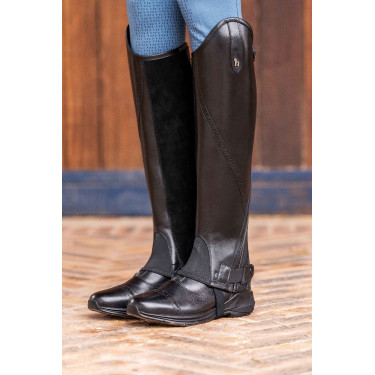 Mini-chaps Horze Wicklow avec perforations fleuries Noir Mini-chaps Horze Wicklow avec perforations fleuries Noir