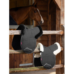 Tapis hunter LeMieux Merino+ doublé sur la moitié Noir / noir Tapis hunter LeMieux Merino+ doublé sur la moitié Noir / noir