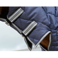 Couverture d'écurie Weatherbeeta Combo Channel Quilt II Bleu foncé / gris / blanc Couverture d'écurie Weatherbeeta Combo Channel Quilt II Bleu foncé / gris / blanc