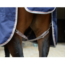 Couverture 220g Weatherbeeta avec Cou ComFiTec Essential Bleu marine / argent / rouge Couverture 220g Weatherbeeta avec Cou ComFiTec Essential Bleu marine / argent / rouge