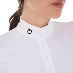 Polo de concours à col mandarin ajusté manches courtes femme Sally Equestro Blanc Polo de concours à col mandarin ajusté manches courtes femme Sally Equestro Blanc