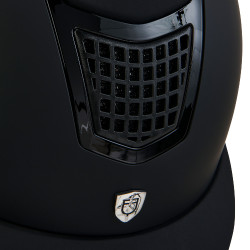 Casque ultra-léger avec cadre poli Eclipse Equestro Noir / noir