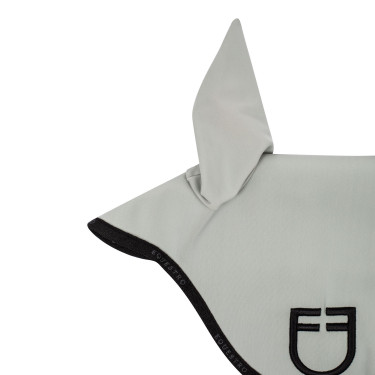 Bonnet anti-mouches en tissu technique avec logo GP Equestro Bonnet anti-mouches en tissu technique avec logo GP Equestro