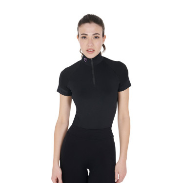 Base layer ajusté manches courtes femme en tissu technique Equestro Noir / lila Base layer ajusté manches courtes femme en tissu technique Equestro Noir / lila