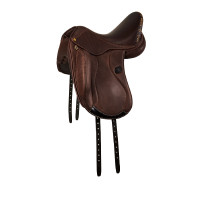 Selle de dressage Mantegna avec longs taquets Acavallo Marron foncé Selle de dressage Mantegna avec longs taquets Acavallo Marron foncé