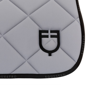 Tapis de dressage en tissu technique avec logo GP Equestro Tapis de dressage en tissu technique avec logo GP Equestro