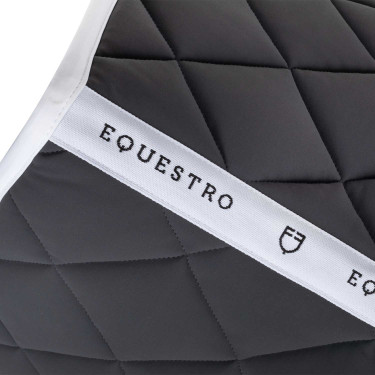 Tapis de dressage en tissu technique avec logo brodé White Line Equestro Tapis de dressage en tissu technique avec logo brodé White Line Equestro