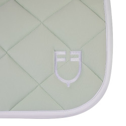 Tapis de dressage en tissu technique avec logo brodé White Line Equestro Vert clair Tapis de dressage en tissu technique avec logo brodé White Line Equestro Vert clair