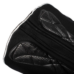 Tapis de dressage carré en mousse à mémoire de forme avec grip en gel et espaceur 3D Acavallo Noir