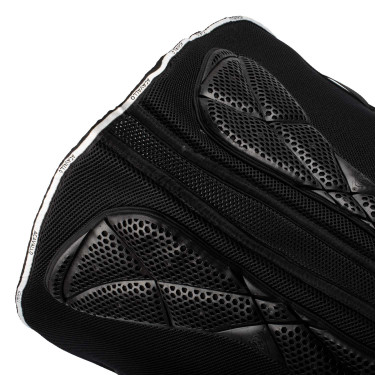 Tapis de dressage carré en mousse à mémoire de forme avec grip en gel et espaceur 3D Acavallo Noir