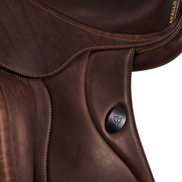 Selle de dressage Mantegna avec longs taquets Acavallo Marron foncé