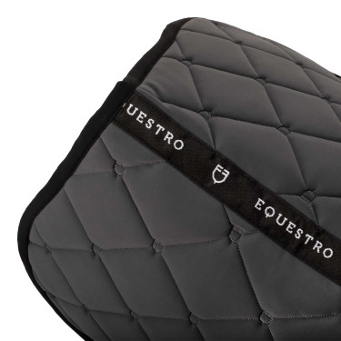 Tapis de selle obstacle en tissu technique Black Line Edition Equestro Tapis de selle obstacle en tissu technique Black Line Edition Equestro