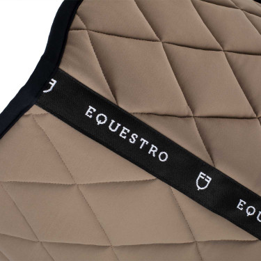 Tapis de selle obstacle en tissu technique avec logo brodé Black Line Edition Equestro Tapis de selle obstacle en tissu technique avec logo brodé Black Line Edition Equestro