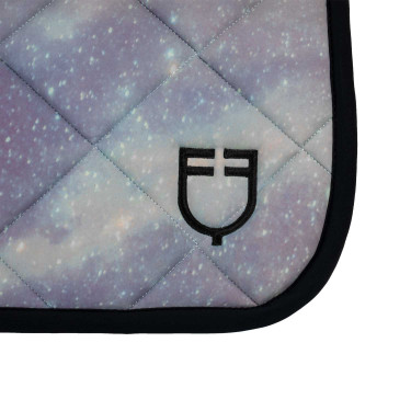 Tapis de selle obstacle en tissu technique avec logo brodé Black Line Edition Equestro Tapis de selle obstacle en tissu technique avec logo brodé Black Line Edition Equestro