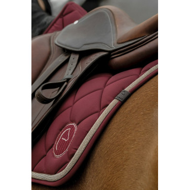 Tapis de selle Equithème Badge 2.0 Tapis de selle Equithème Badge 2.0