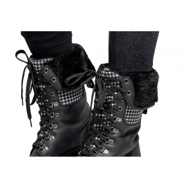 Boots Flags & Cup Sarak Boots Flags & Cup Sarak
