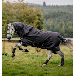 Couverture Horseware Amigo Super Bravo Plus 250g Noir / noir / blanc Couverture Horseware Amigo Super Bravo Plus 250g Noir / noir / blanc
