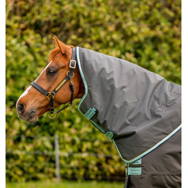 Couverture Horseware Amigo Hero Ripstop Plus avec couvre-cou 200g Couverture Horseware Amigo Hero Ripstop Plus avec couvre-cou 200g