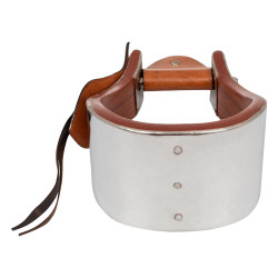 Étriers en métal et bois avec inserts en cuir travaillé à la main Pool's Étriers en métal et bois avec inserts en cuir travaillé à la main Pool's