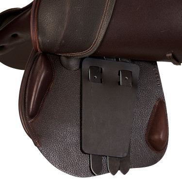 Selle de saut Roma arçon en bois cuir martelé Acavallo Marron foncé