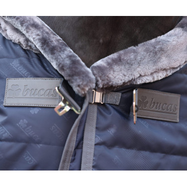 Couverture d'écurie Bucas Show-Line 150g SF Couverture d'écurie Bucas Show-Line 150g SF