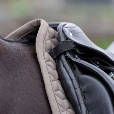 Tapis de selle HV Polo Essential Dressage Tapis de selle HV Polo Essential Dressage