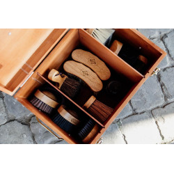Set Boîte de pansage Grooming Deluxe by Kentucky Brun Marron Set Boîte de pansage Grooming Deluxe by Kentucky Brun Marron