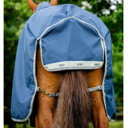 Couverture Horseware Amgio 1200D Plus Turnout Bundle 50g 100g et 200g Marine / gris titane / argent Bleu marine Couverture Horseware Amgio 1200D Plus Turnout Bundle 50g 100g et 200g Marine / gris titane / argent Bleu marine