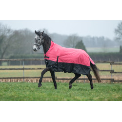 Couverture highneck HKM Norwich 600D doublure lisse Corail / noir Rouge Couverture highneck HKM Norwich 600D doublure lisse Corail / noir Rouge