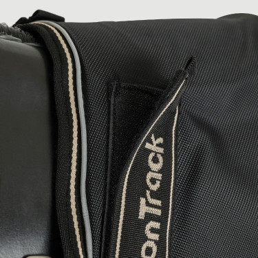 Couverture Back on Track Obsidian avec Cou Couverture Back on Track Obsidian avec Cou
