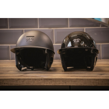 Casque Pénélope visière longue Casque Pénélope visière longue