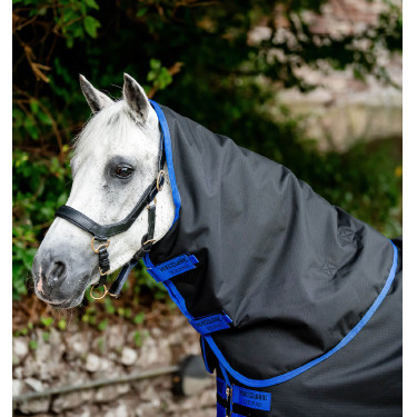 Couvre-cou Horseware Indéchirable Amigo® 900D Léger 0g Noir / bleu classic Couvre-cou Horseware Indéchirable Amigo® 900D Léger 0g Noir / bleu classic